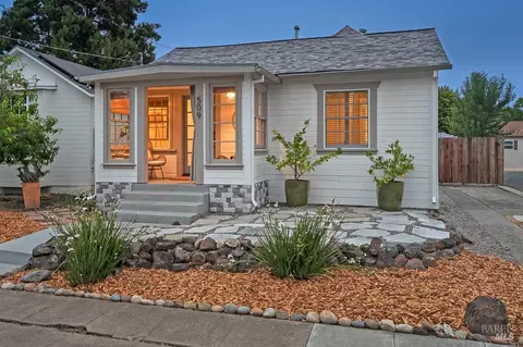 509 7th St, Petaluma, CA 94952