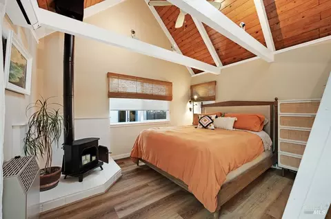 Bedroom - 509 7th St, Petaluma, CA 94952 photo 4 of 6