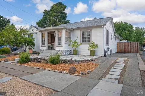 Exterior - 509 7th St, Petaluma, CA 94952 photo 1 of 15