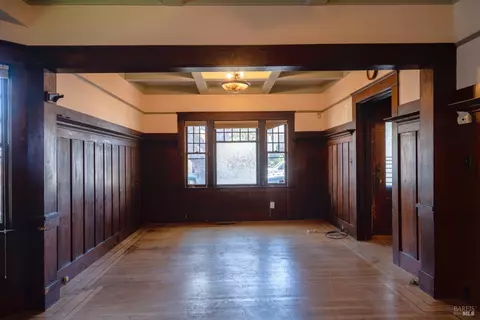 Living - 1034 Capitol St, Vallejo, CA 94590 photo 2 of 3