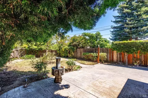 Exterior - 1034 Capitol St, Vallejo, CA 94590 photo 13 of 18