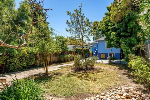 Exterior - 1034 Capitol St, Vallejo, CA 94590 photo 16 of 18