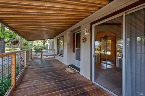 83 Malaga Ct, Ukiah, CA 95482 photo 4