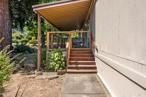 83 Malaga Ct, Ukiah, CA 95482 photo 3