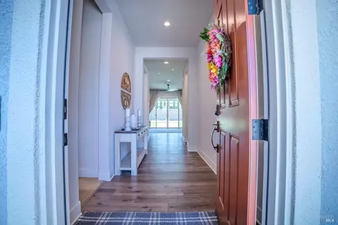 Entry Way - 755 Hydrangea Dr, Vacaville, CA 95687 photo 2 of 2