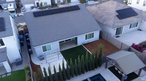 View/Area - 755 Hydrangea Dr, Vacaville, CA 95687 photo 7 of 8