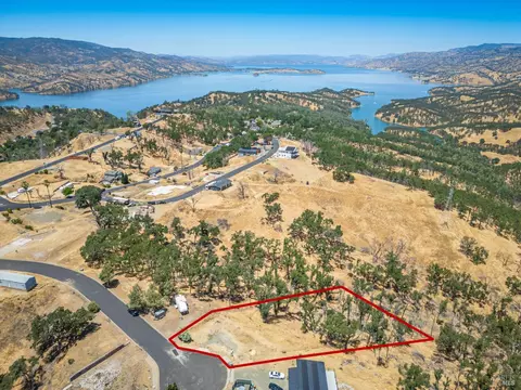 422 Woodhaven Ct, Napa, CA 94558