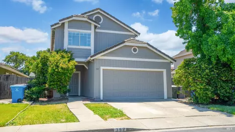 397 Robin Cir, Vacaville, CA 95687