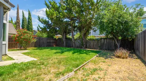 397 Robin Cir, Vacaville, CA 95687 photo 36