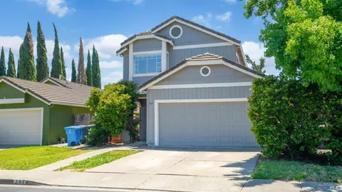 397 Robin Cir, Vacaville, CA 95687 photo 3