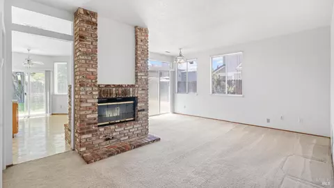 397 Robin Cir, Vacaville, CA 95687 photo 7