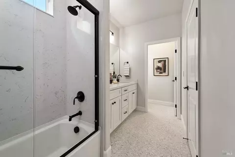 Bath - 14610 Jomark Ln, Occidental, CA 95465 photo 5 of 5