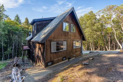 Exterior - 23350 Iris Ln, Willits, CA 95490 photo 3 of 9