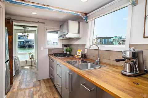 37 S 40 Dock, Sausalito, CA 94965 photo 7