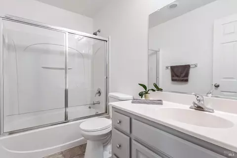 653 Julmar Cir, Fairfield, CA 94534 photo 20