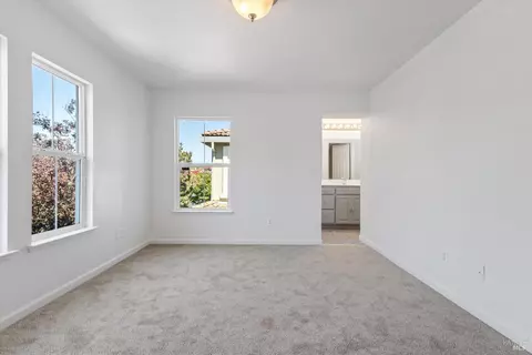653 Julmar Cir, Fairfield, CA 94534 photo 16