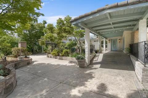 1879 Rockville Rd, Fairfield, CA 94534