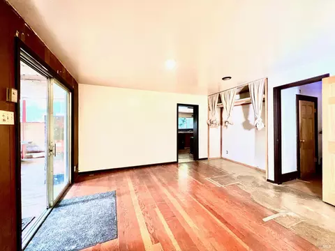 Living - 308 Coast St, Willits, CA 95490 photo 3 of 3