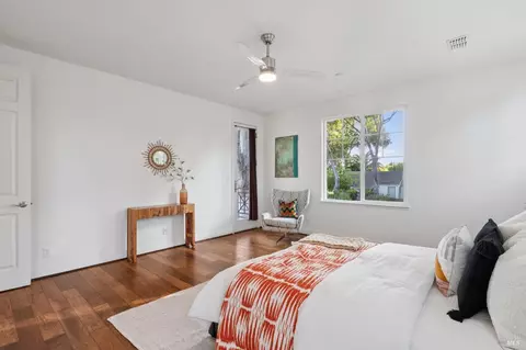 Bedroom - 1007 Azuar Dr, Vallejo, CA 94592 photo 4 of 11