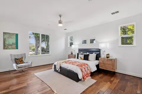 Bedroom - 1007 Azuar Dr, Vallejo, CA 94592 photo 1 of 11