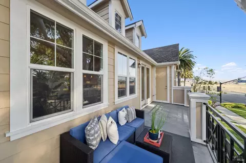 Exterior - 1007 Azuar Dr, Vallejo, CA 94592 photo 3 of 11