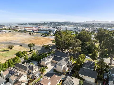 View/Area - 1007 Azuar Dr, Vallejo, CA 94592 photo 3 of 8