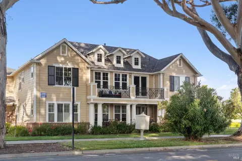 Exterior - 1007 Azuar Dr, Vallejo, CA 94592 photo 7 of 11