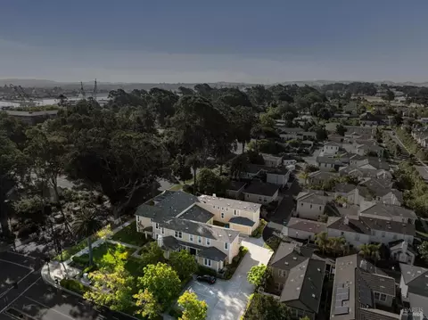 View/Area - 1007 Azuar Dr, Vallejo, CA 94592 photo 2 of 8