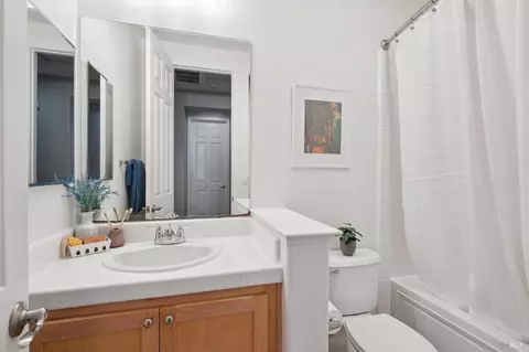 Bath - 1007 Azuar Dr, Vallejo, CA 94592 photo 4 of 4