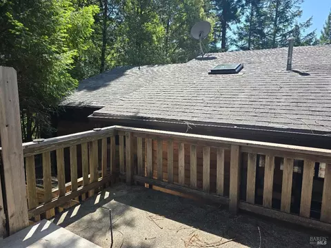 24663 Clover Rd, Willits, CA 95490