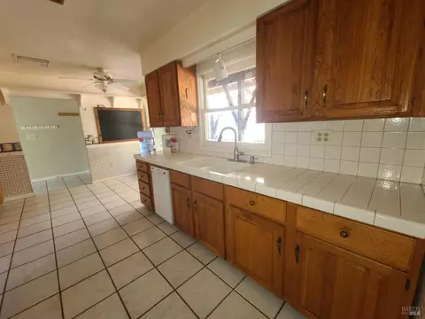 Kitchen - 18650 Walker Rd, Willits, CA 95490 photo 4 of 6