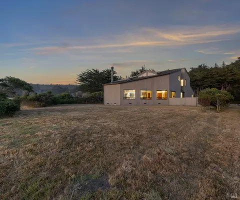 229 Klamath Way, The Sea Ranch, CA 95497