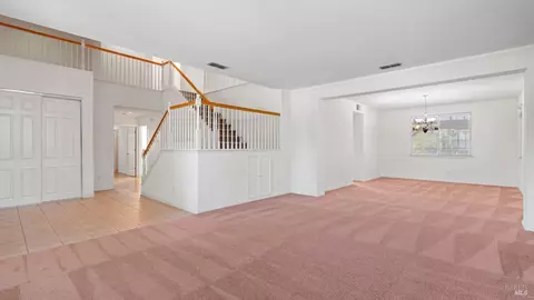 Living - 736 Ruby Dr, Vacaville, CA 95687 photo 2 of 13