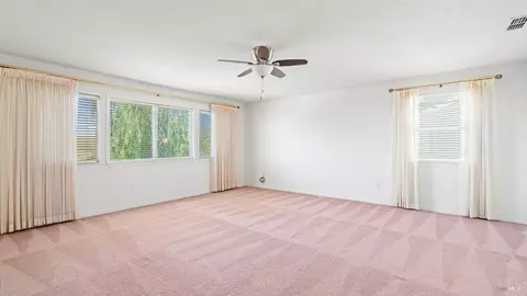 Bedroom - 736 Ruby Dr, Vacaville, CA 95687 photo 9 of 10