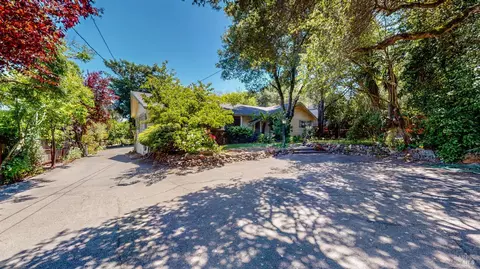 201 Gossage Ave, Petaluma, CA 94952