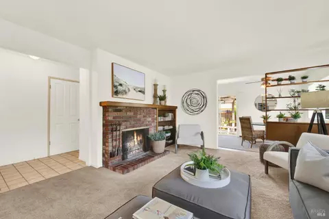 3232 Macleod St, Napa, CA 94558 photo 2