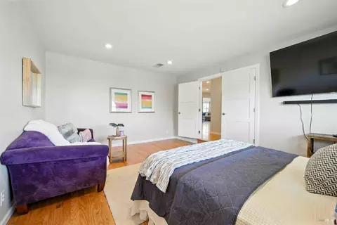 Bedroom - 2524 Ramsay Way, Fairfield, CA 94534 photo 2 of 7