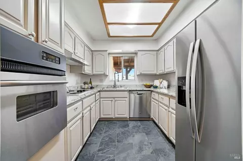 Kitchen - 2524 Ramsay Way, Fairfield, CA 94534 photo 1 of 2