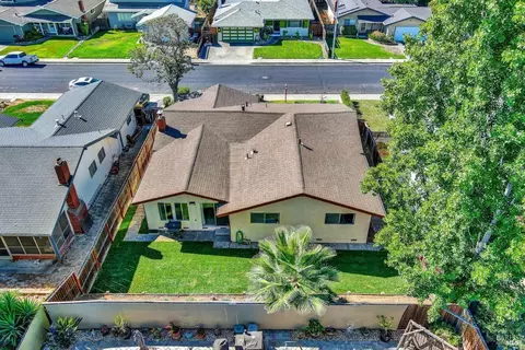 View/Area - 2524 Ramsay Way, Fairfield, CA 94534 photo 1 of 7