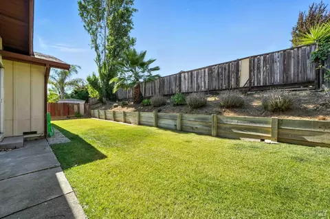 Exterior - 2524 Ramsay Way, Fairfield, CA 94534 photo 5 of 8