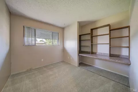 490 Pear Tree Ln, Fairfield, CA 94533 photo 17