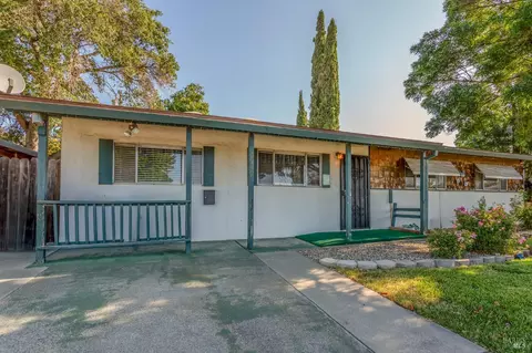 490 Pear Tree Ln, Fairfield, CA 94533 photo 3