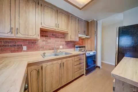 490 Pear Tree Ln, Fairfield, CA 94533 photo 15