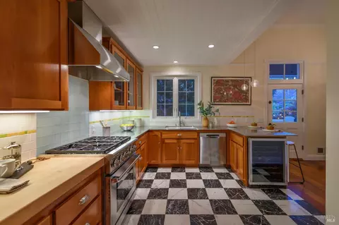 7 Clorinda Ave, San Rafael, CA 94901