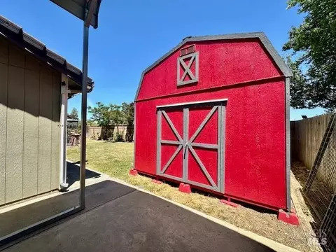 Exterior - 1400 Ferrero Dr, Dixon, CA 95620 photo 5 of 5