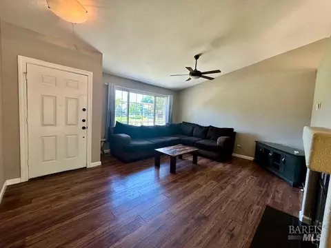 Living - 1400 Ferrero Dr, Dixon, CA 95620 photo 2 of 2