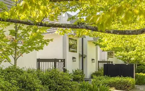 1158 Humboldt St, Santa Rosa, CA 95404