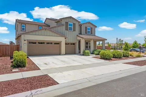 725 Fielding Way, Dixon, CA 95620