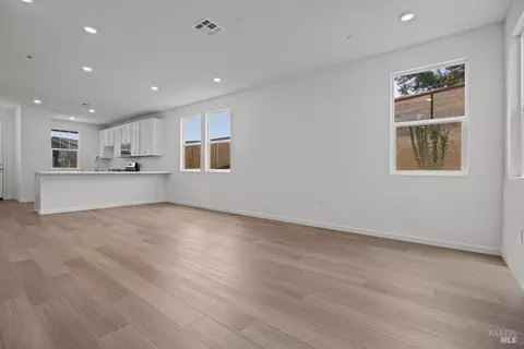 4561 Union Pl, Antioch, CA 94531 photo 2