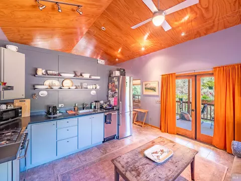 Kitchen - 2151 Highway 128, Philo, CA 95466 photo 4 of 4
